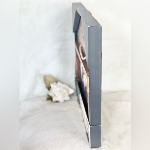 New with tag MEOW MEMO/PHOTO BOARD- FRAME HOLDS 5x7” or 4”X 6” photos Cat lovers - Picture 4 of 4